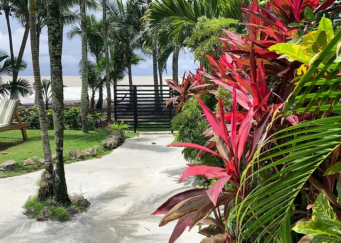 Ola Bonita Beachfront Apart Hotel